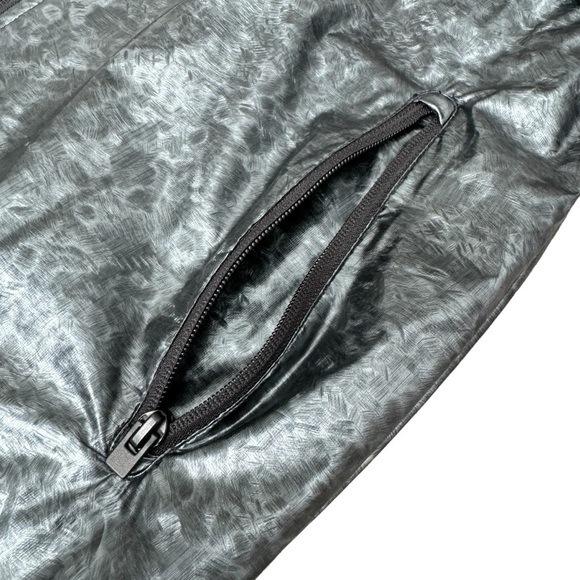 COLUMBIA Omni Wind Hooded Jacket S Metallic Gray Technical Windbreaker‎ Active - Picture 10 of 16